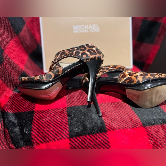 Michael Kors Elena Cross Strap Cheetah Heels!! - Picture 7 of 13